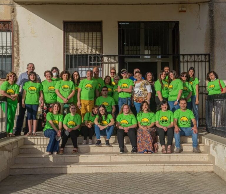 Prizzi, foto di gruppo all'inaugurazione del 4 giugno 2022